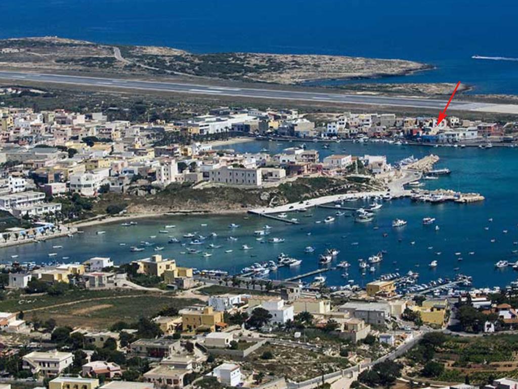 Cala Maluk Apartment Lampedusa Exterior photo